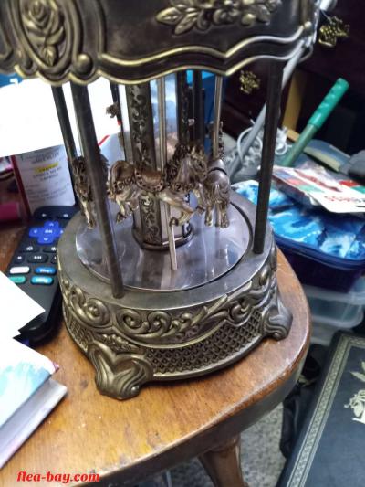 1970's carousel music box - Thumbnail 6