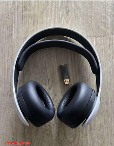 Sony PS5 Blu-Ray Edition Console - White - Great Condition - Thumbnail 4