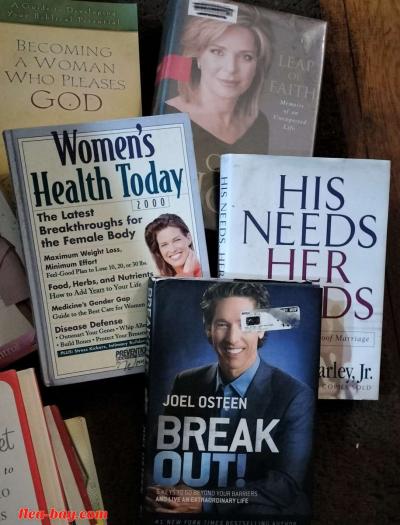 Paperback and Hardback books - Thumbnail 6