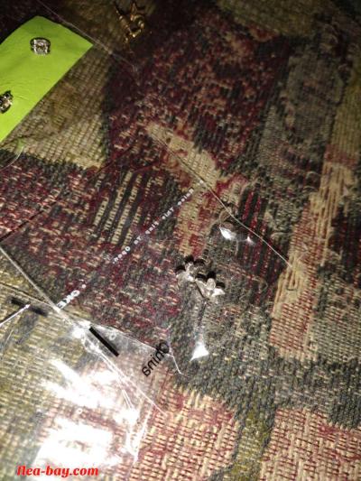 A bundle of post earrings - Thumbnail 2