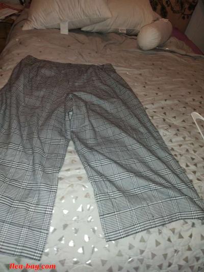 lanebyrant black and white gingham cherked print capris bran - Thumbnail 2