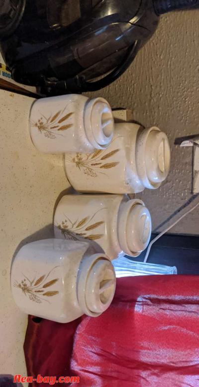 4 different size spice jars - Thumbnail 2