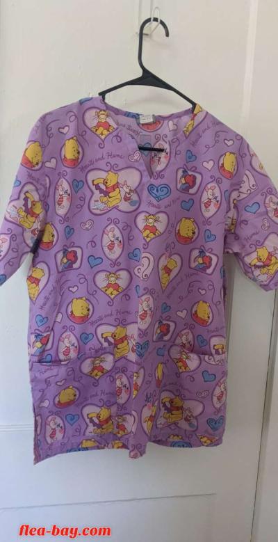 Women's scrub top. - Thumbnail 2