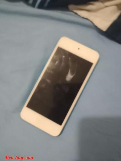 ipod I'm selling - Thumbnail 2