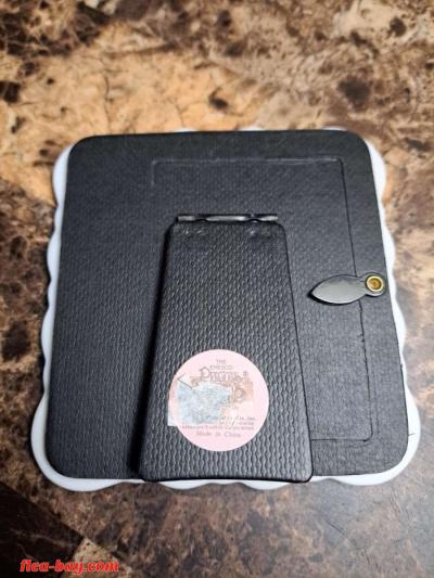 Precious Moments - Thumbnail 2