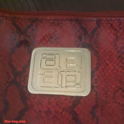 Attention Shoulderbag - Thumbnail 2