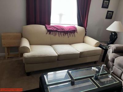 living room sofa... - Thumbnail 2