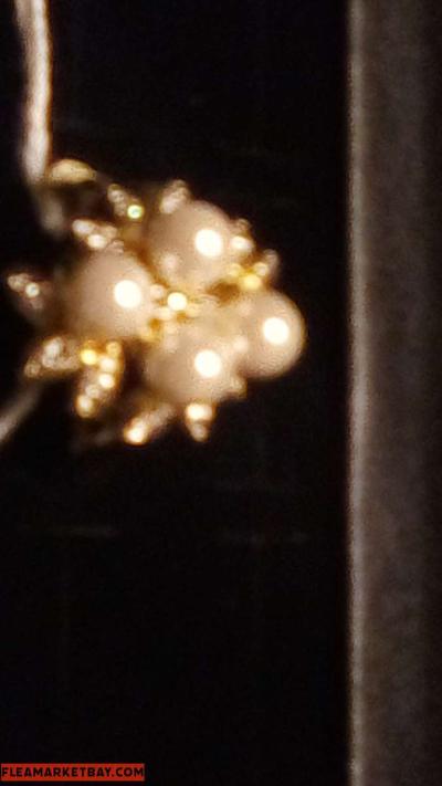 More close up shots of Women's Pearl Ring - Thumbnail 3
