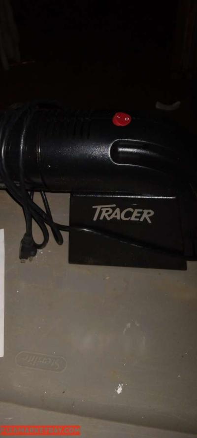 it's a projector for youngsters!!! - Thumbnail 2