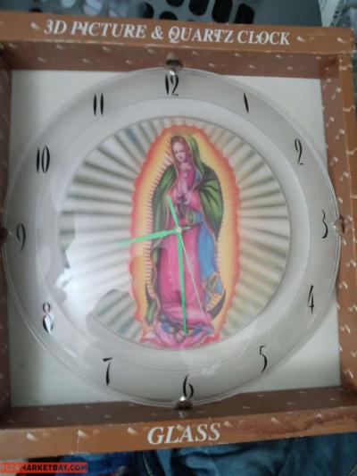 Virgin Mary clock still works - Thumbnail 1