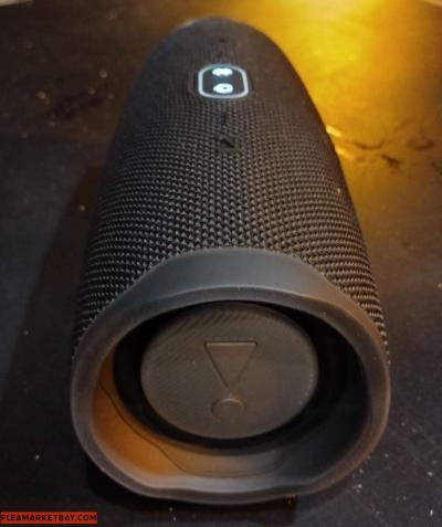 JBL Charge 4 - Thumbnail 3