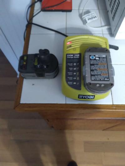 18v cordless set - Carleton, Michigan