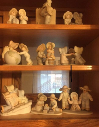 Home Interiors Circle of Friends Figurines and Christmas Pla - Thumbnail 5