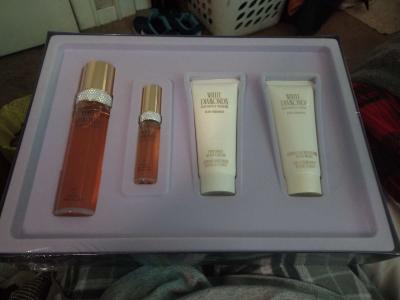 White Diamonds set - Thumbnail 3