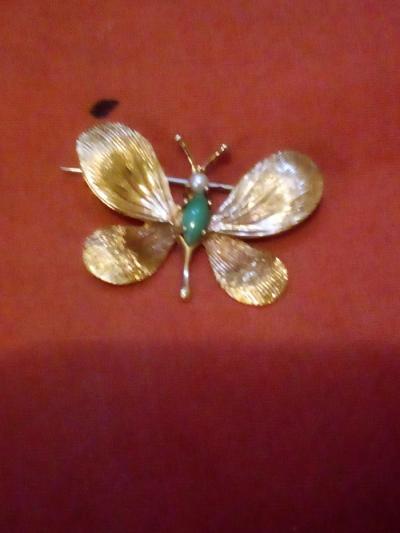 vintage 1960s 18k gold pearl butterfly brooch