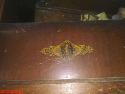 singer sewing machine - Thumbnail 2