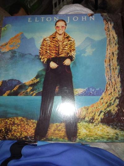 very  nice  record  Make great  gift Elton john