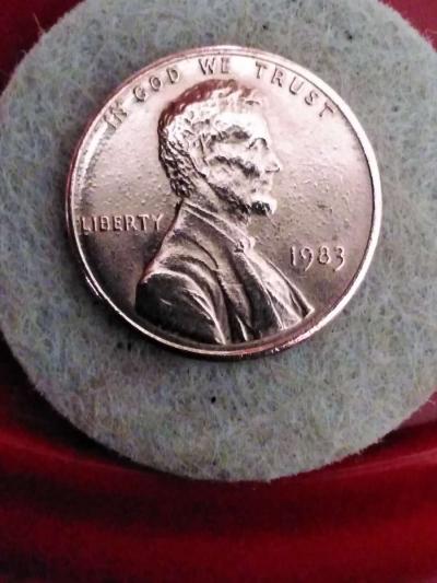 1983 No Mintmark (Philadelphia) Doubled Die Reverse.