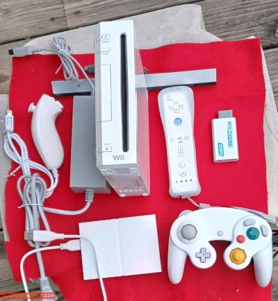 LOADED Wii Console w/ 2tb hard drive [ w/ 1,032+ GAMES] - Thumbnail 2