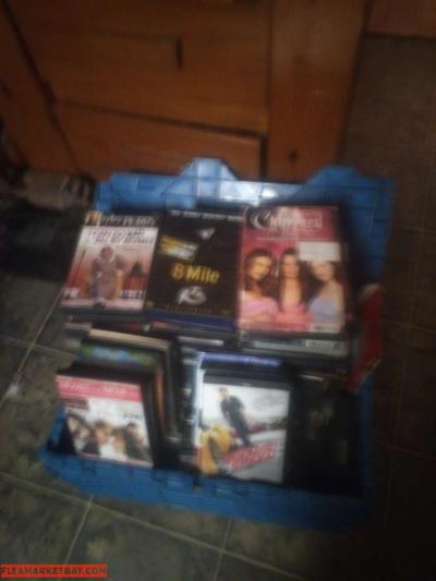 200 dvds - Thumbnail 2