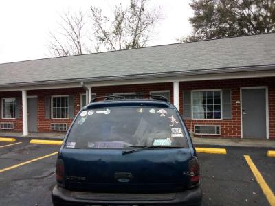 selling or trading 2001 Dodge Durango slt - Thumbnail 4