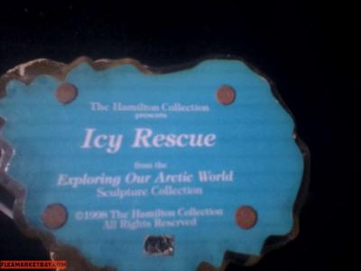 VTG Hamilton Collection ICY RESCUE collectible figurine - Thumbnail 2