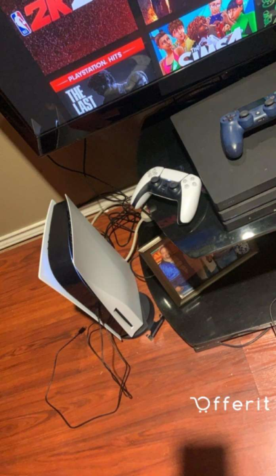 PS 5 with disck - Thumbnail 3