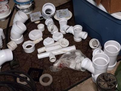 lots of home plumbing parts elbows and drains and couplings - Thumbnail 3