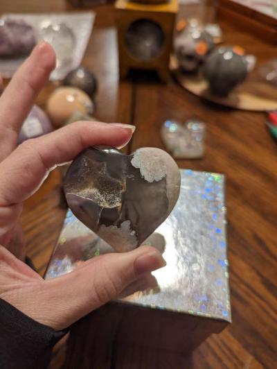 Black Flower Agate With Druzy Pocket