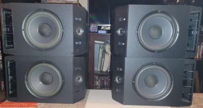 Really nice pair of Bose bookshelf speakers - Thumbnail 2