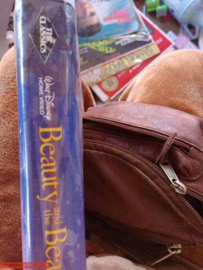 Black diamond beauty and the beast - Thumbnail 2