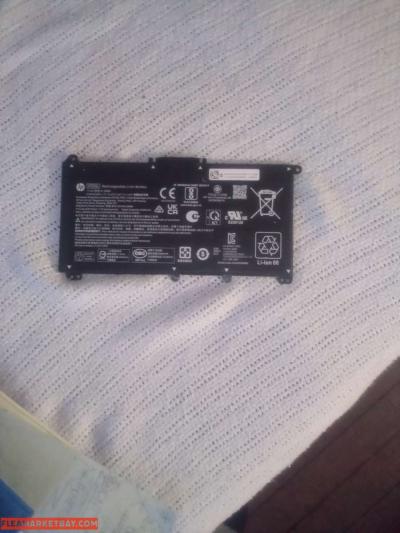battery and accessories - Thumbnail 2