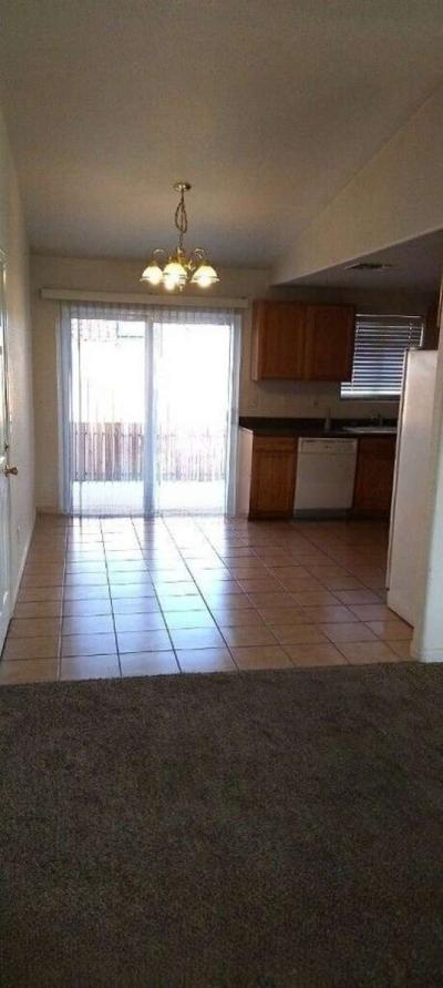 single family home - Thumbnail 4