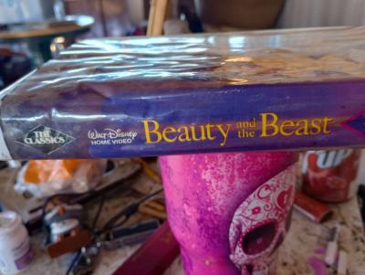 Black diamond beauty and the beast - Thumbnail 3