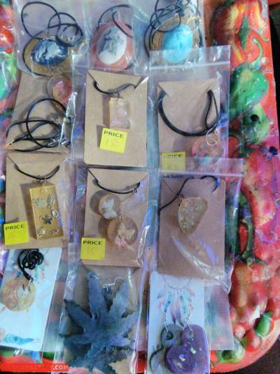 custom resin necklaces - Thumbnail 2