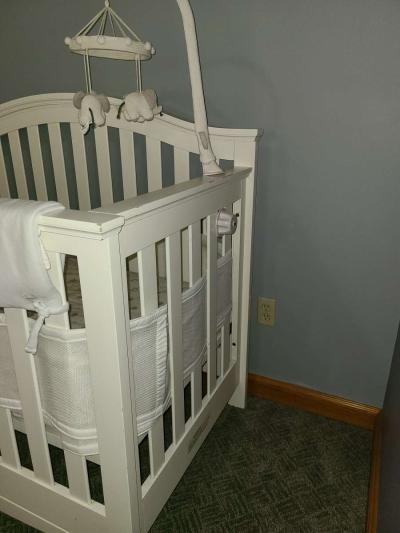 White Baby Crib - Thumbnail 5