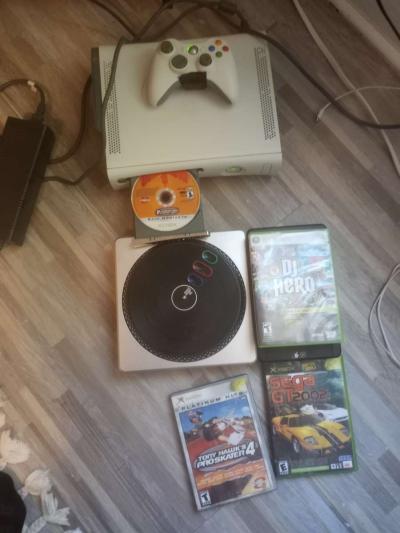 Xbox 360 with games including DJ Hero with turntable