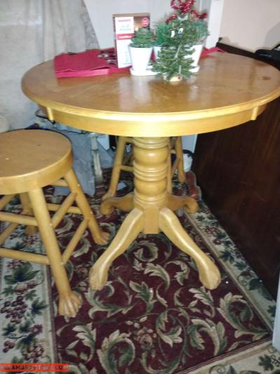 a light wooden high top table with two wooden stools - Thumbnail 2