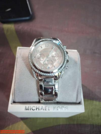 Michael kors watch - Thumbnail 2