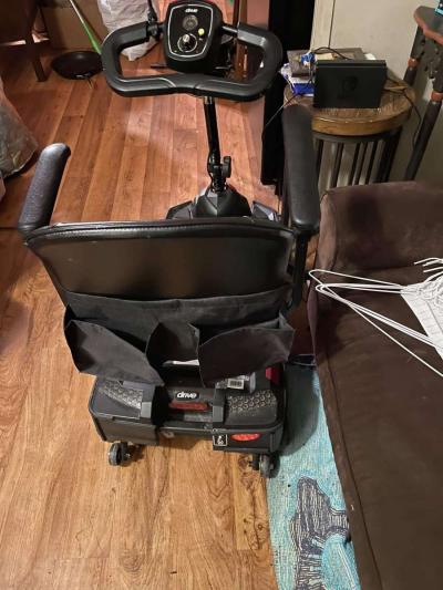 Electric Scooter - Thumbnail 3