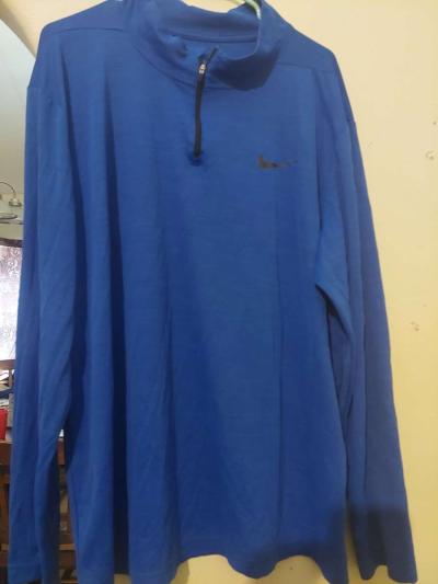 Nike blue dry fit sweater for men - Abilene, Texas