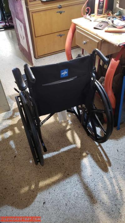 wheelchair - Thumbnail 2