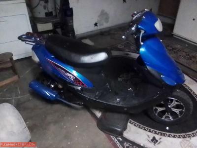 2020 revolution boom 50cc moped - Thumbnail 2