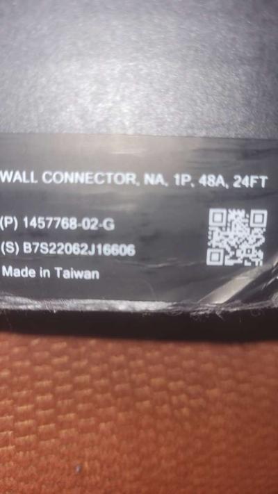 Tesla wall connector - Thumbnail 3