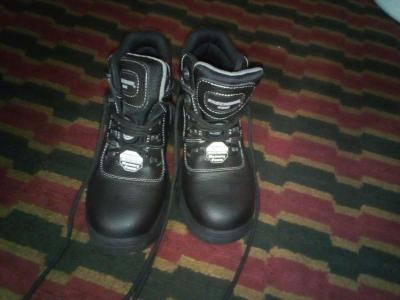 womens Sketcher book boots memory foam steel toed - Thumbnail 3