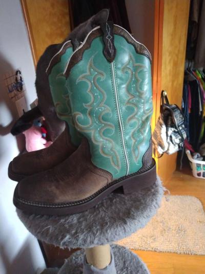 cowboy boots for women - Godfrey, Illinois