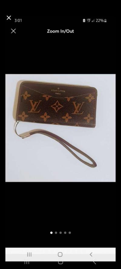 (AUTHENTIC ) Louis vuitton phone case - Thumbnail 3