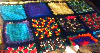HOMEMADE CROCHETED THROW BLANKET - Thumbnail 2