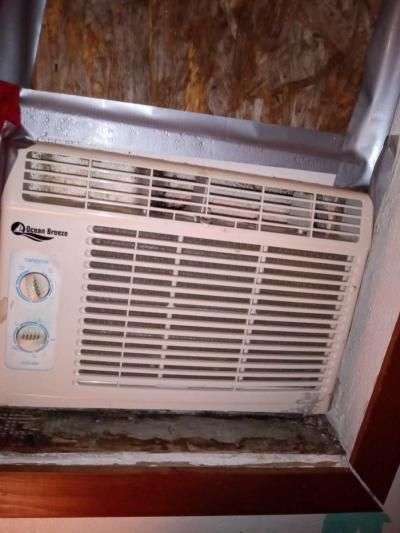 Two lawn mowers and AC cooler - Thumbnail 3