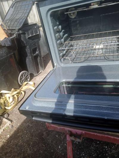 stove and fridge - Thumbnail 4